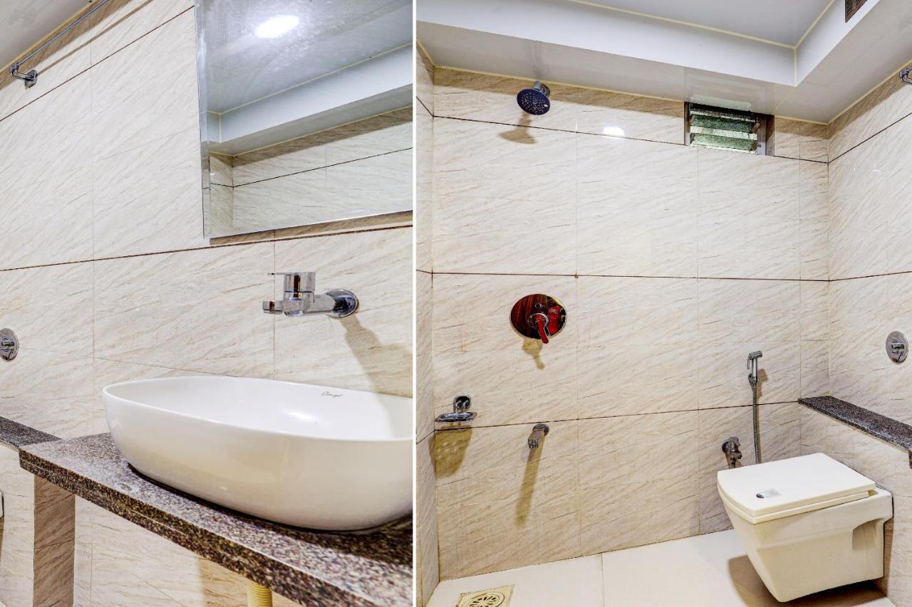 Oyo 77491 Hotel Shreenath Valsad 외부 사진